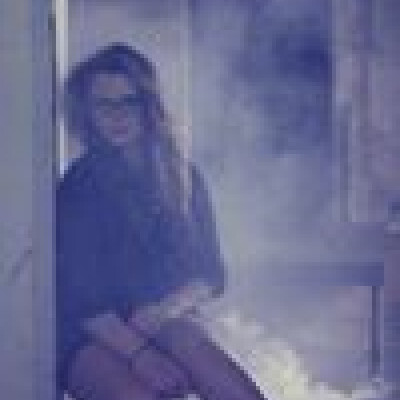 Anne  is looking for a HouseBoat in Groningen